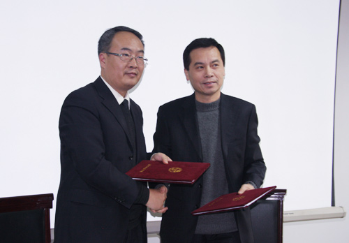 威龙公司与潍坊职业学院举行合作签约仪式